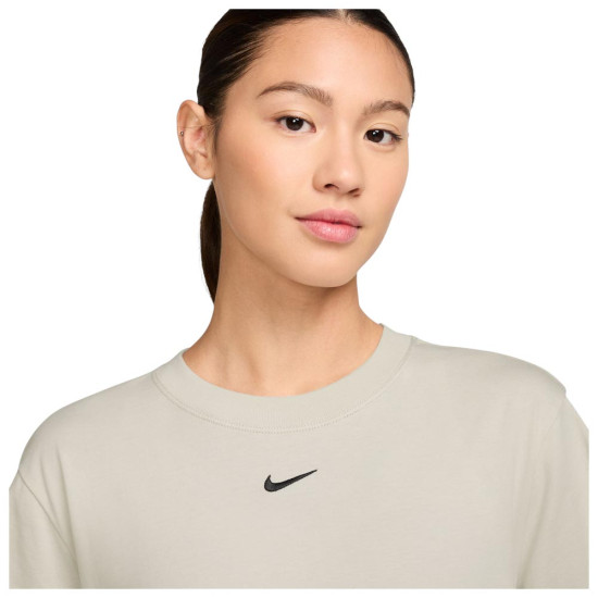 Nike Γυναικεία κοντομάνικη μπλούζα Sportswear Essential